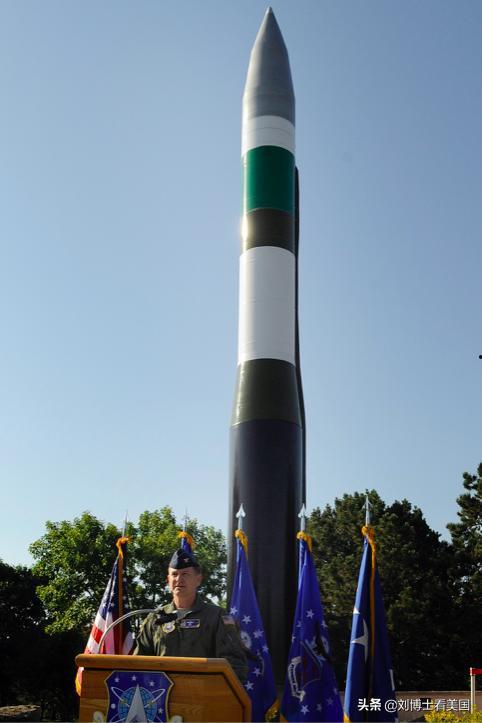 俄罗斯爆料新导弹最新消息,性能突破引发全球关注！