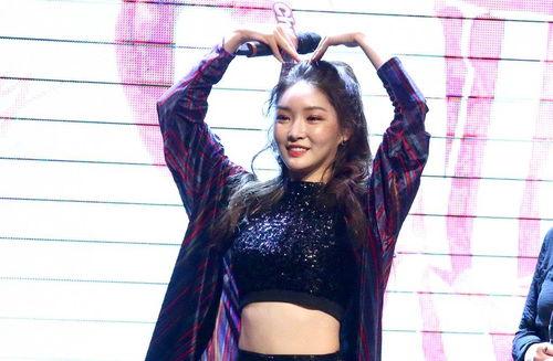 娱乐圈爆料韩国肺炎,肺炎阴影下的娱乐圈动态揭秘